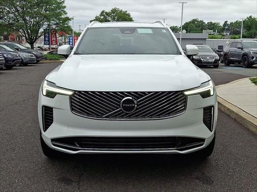 2026 Volvo XC90 B6 Core