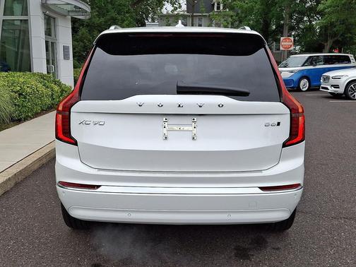2026 Volvo XC90 B6 Core