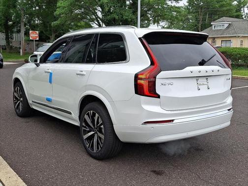 2026 Volvo XC90 B6 Core