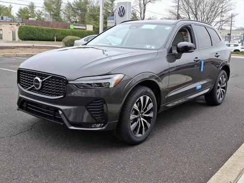 2025 Volvo XC60 B5 Core