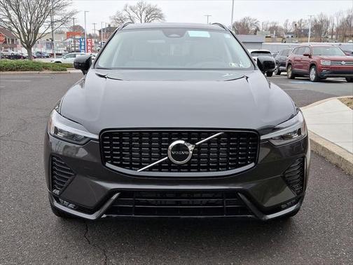 2025 Volvo XC60 B5 Core
