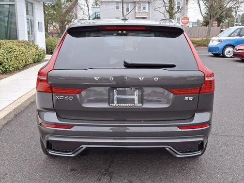 2025 Volvo XC60 B5 Core
