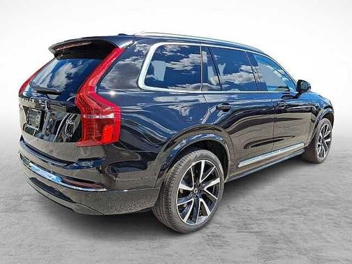 Onyx Black 2024 Volvo XC90 Plus