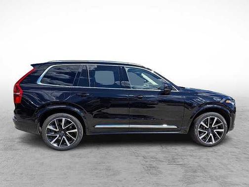 Onyx Black 2024 Volvo XC90 Plus