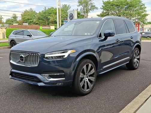 2025 Volvo XC90 B6 Plus 7-Seater