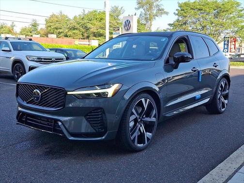 2026 Volvo XC60 Plug-In Hybrid T8 Ultra
