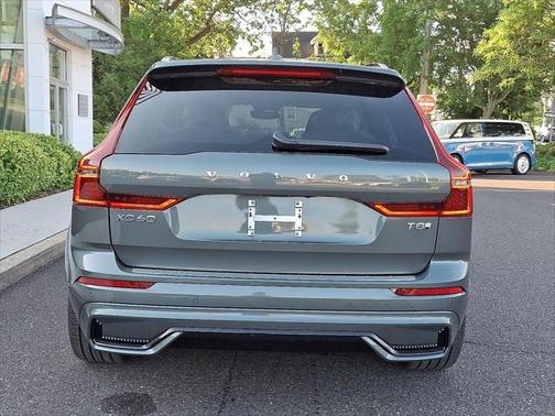 2026 Volvo XC60 Plug-In Hybrid T8 Ultra