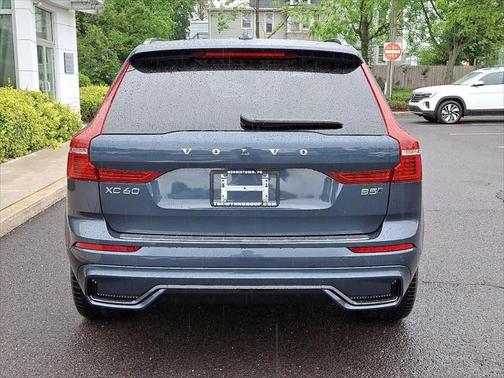 2025 Volvo XC60 B5 Ultra