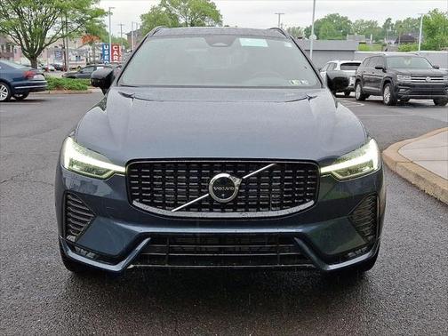 2025 Volvo XC60 B5 Ultra