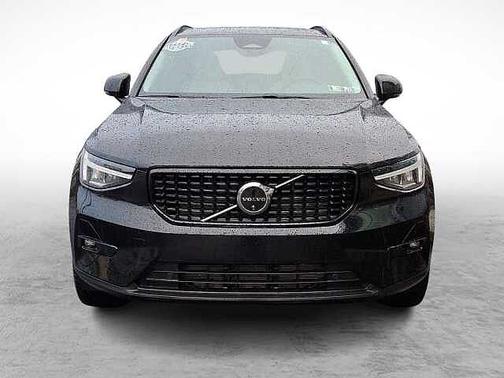 2024 Volvo XC40 Plus