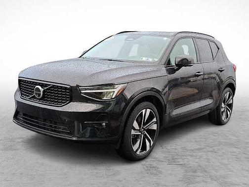 2024 Volvo XC40 Plus