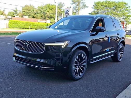 2026 Volvo XC90 B6 Plus 7-Seater