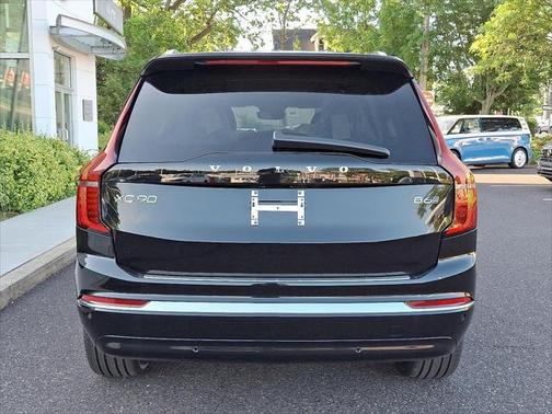 2026 Volvo XC90 B6 Plus 7-Seater