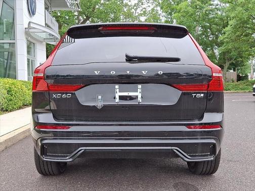 2025 Volvo XC60 Plug-In Hybrid T8 Plus