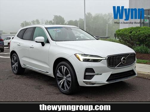 2023 Volvo XC60 B5 Plus Bright Theme