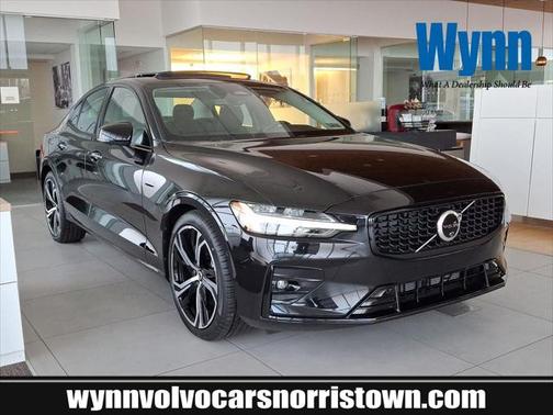 2024 Volvo S60 B5 Plus Dark Theme