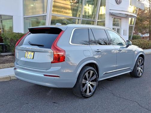 2025 Volvo XC90 Plug-In Hybrid T8 Ultra 7-Seater