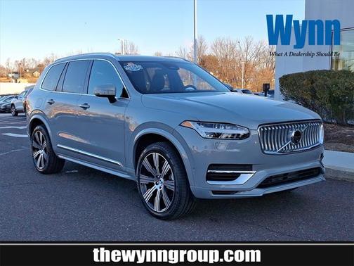2025 Volvo XC90 Plug-In Hybrid T8 Ultra 7-Seater