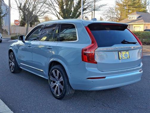 2025 Volvo XC90 Plug-In Hybrid T8 Ultra 7-Seater