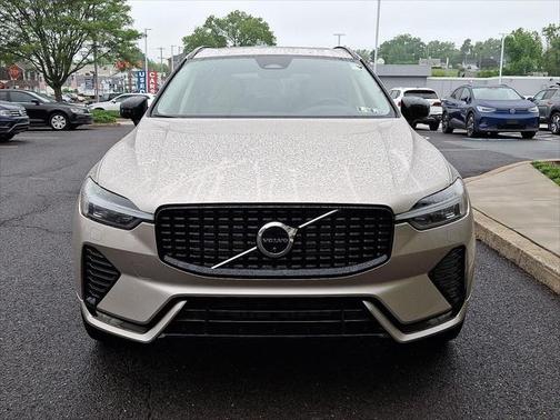 2025 Volvo XC60 Plus
