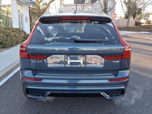 2025 Volvo XC60 Plug-In Hybrid T8 Plus