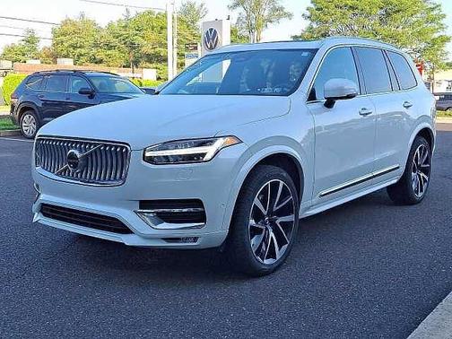2024 Volvo XC90 Plus