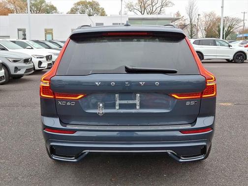 2025 Volvo XC60 B5 Core