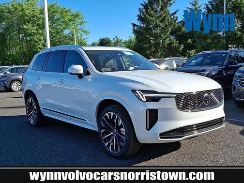 2025 Volvo XC90 B5 Plus 7-Seater