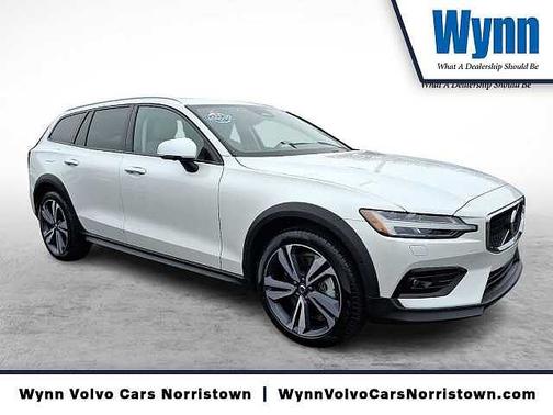 2026 Volvo V60 Cross Country Plus