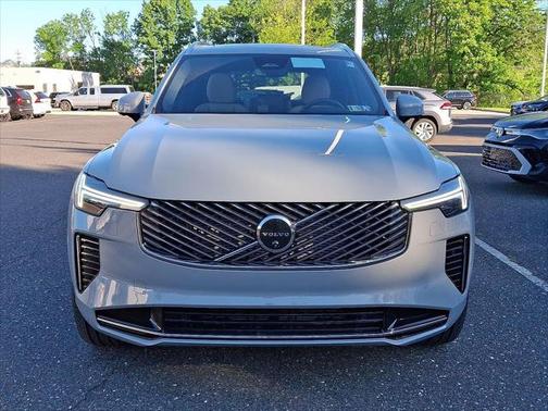 2025 Volvo XC90 B6 Plus 7-Seater