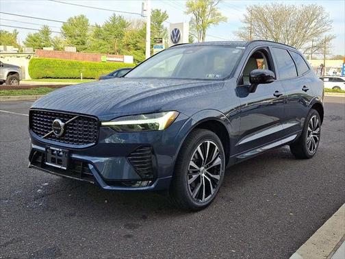 2025 Volvo XC60 Plus