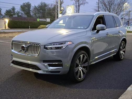2025 Volvo XC90 Plug-In Hybrid T8 Plus 7-Seater