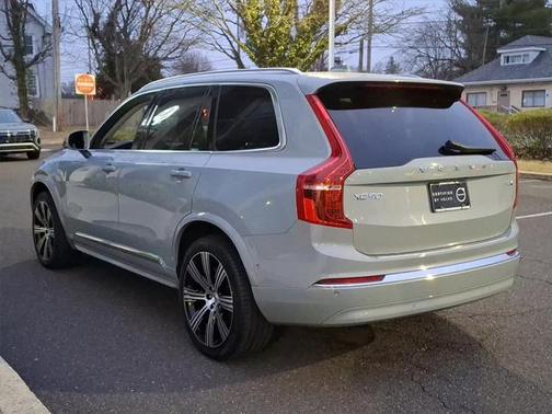 2025 Volvo XC90 Plug-In Hybrid T8 Plus 7-Seater