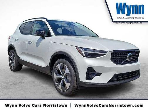 2025 Volvo XC40 Plus
