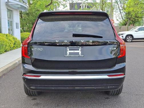 2025 Volvo XC90 Plug-In Hybrid T8 Plus 7-Seater