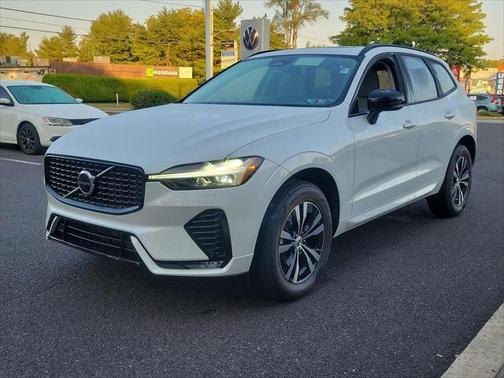 2025 Volvo XC60 B5 Core