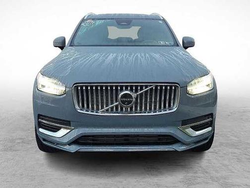 2023 Volvo XC90 Plus