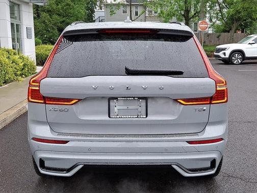 2025 Volvo XC60 Plug-In Hybrid T8 Plus