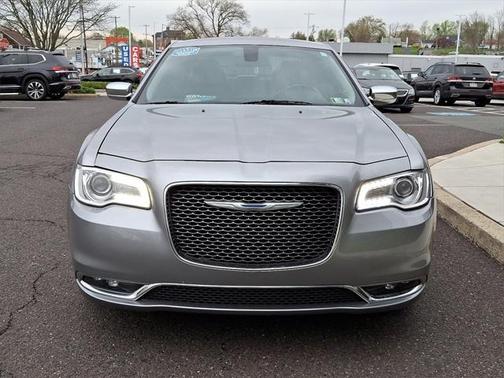 2018 Chrysler 300 Limited
