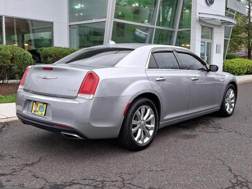 2018 Chrysler 300 Limited