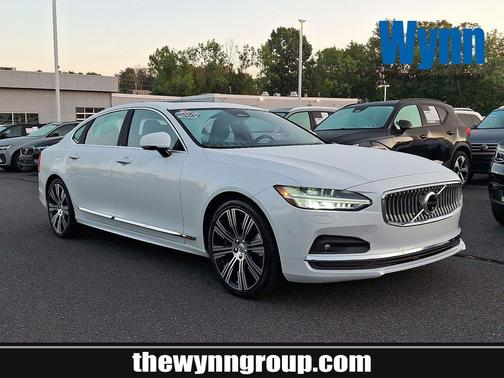 2023 Volvo S90 B6 Plus