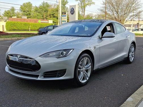 2015 Tesla Model S 85D