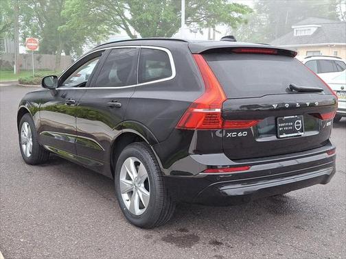 2022 Volvo XC60 Momentum