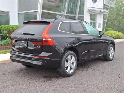 2022 Volvo XC60 Momentum