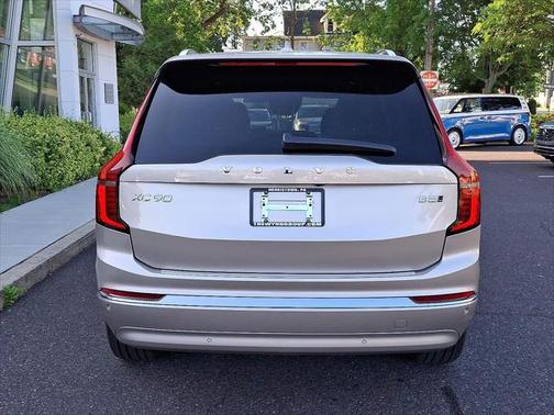 2026 Volvo XC90 B5 Core