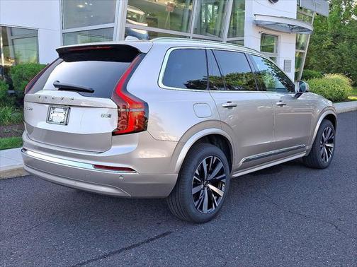 2026 Volvo XC90 B5 Core