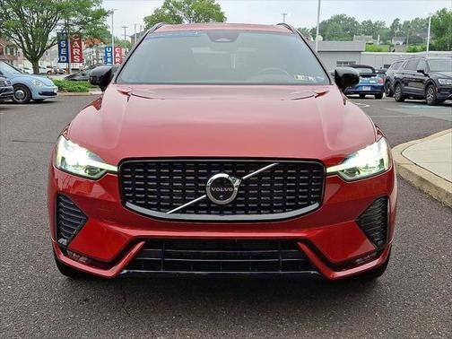 2025 Volvo XC60 B5 Ultra