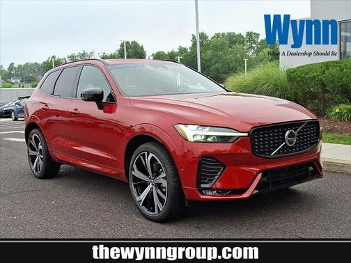 2025 Volvo XC60 B5 Ultra