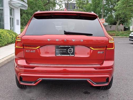 2025 Volvo XC60 B5 Ultra