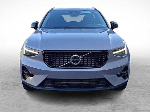 2026 Volvo XC40 Plus